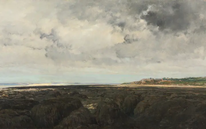 Pogled na grad Villerville s obale Normandije s drvećem u prvom planu i mirnim morem u pozadini. oil on fabric — Charles François Daubigny, 1855.