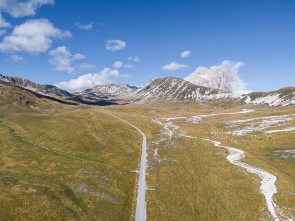 Motiv zidne tapete Planine i kanjon u Italiji