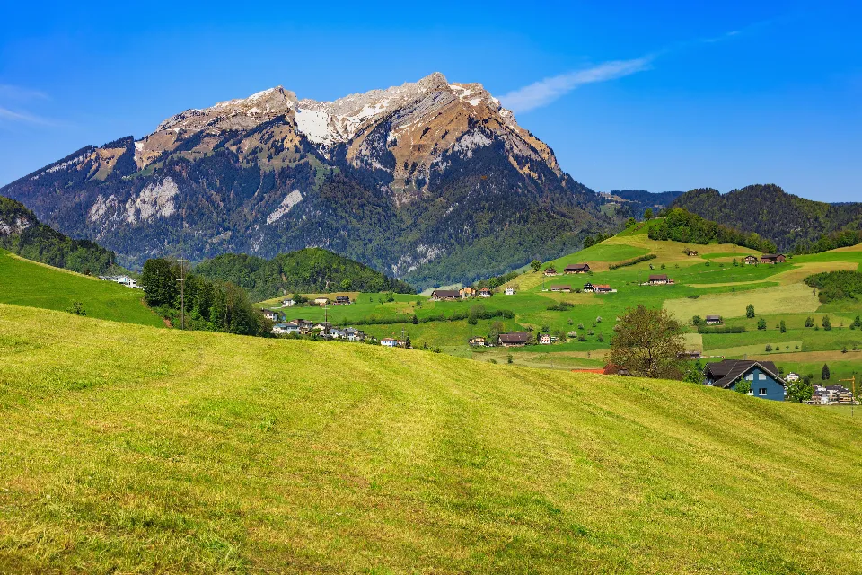 Motiv zidne tapete Planine Stanserhorn i Pilatus