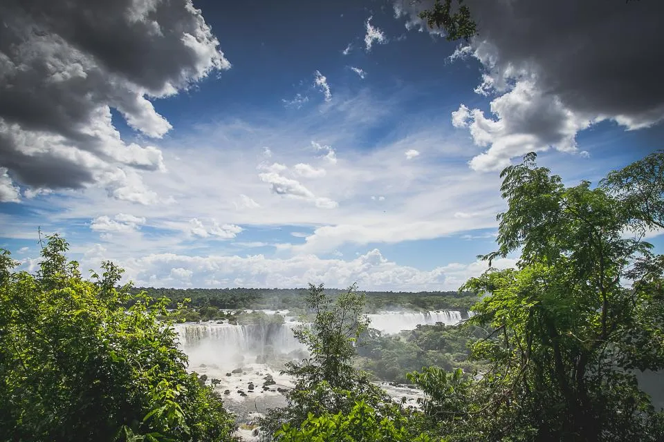 Motiv zidne tapete Vodopadi Iguazufalls