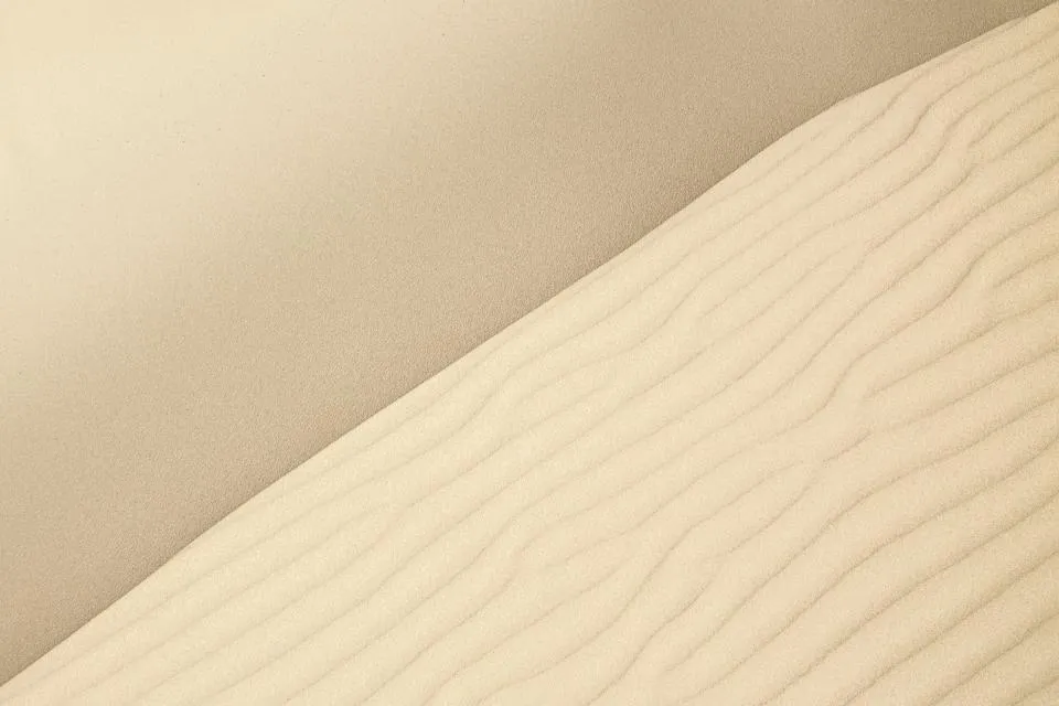 Motiv zidne tapete Minimalistička pustinja u bež
