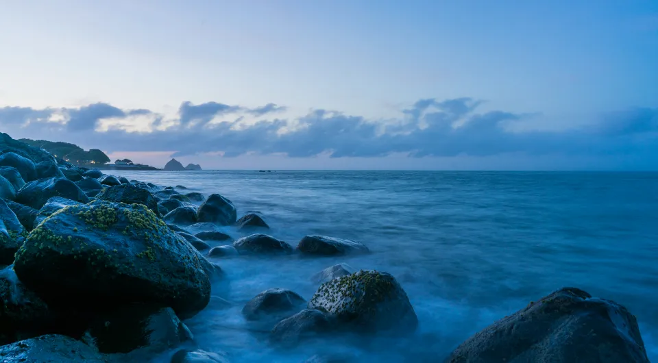 Motiv zidne tapete Plavi ocean s oblacima